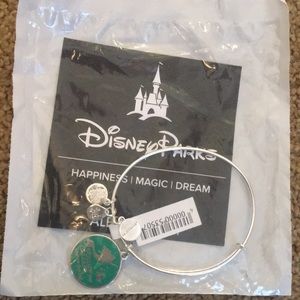 The little Mermaid alex & ani 🧜‍♀️